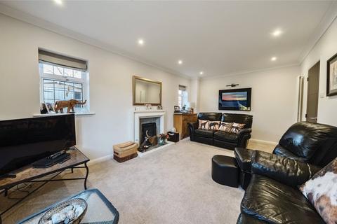 Morven Heathfield Road, Keston, BR2 6BB