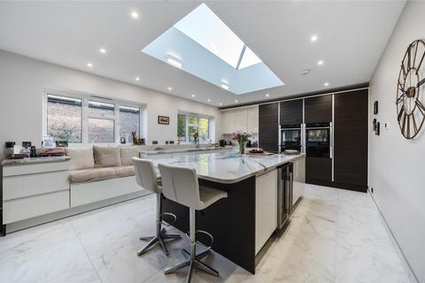 Morven Heathfield Road, Keston, BR2 6BB
