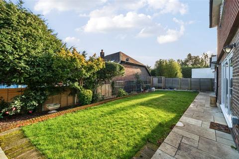 Morven Heathfield Road, Keston, BR2 6BB