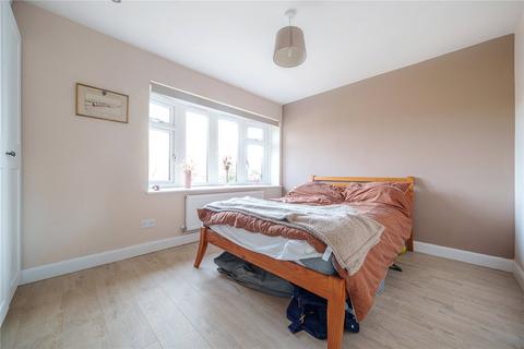 18 Elmete Drive, Leeds, LS8 2LA