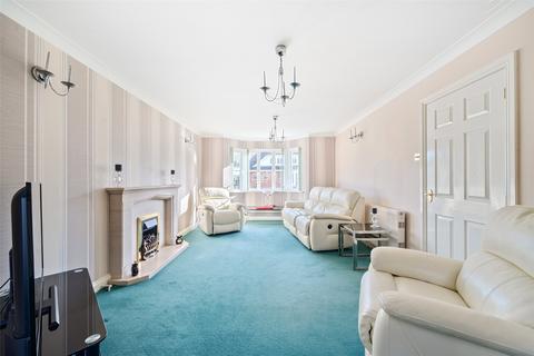 10 Kirland Bower, Bodmin, PL30 5RA