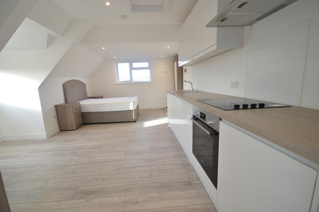 Kitchen and lounge (