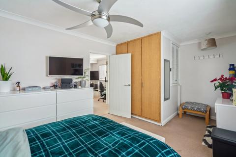 10 Preston Road, Slough, SL2 5LP
