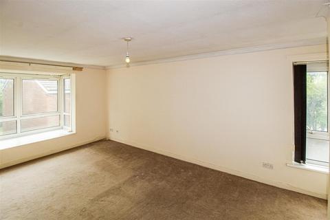 2 bedroom flat for sale, Pildacre Brow, Ossett WF5