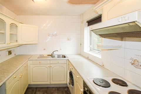 2 bedroom flat for sale, Pildacre Brow, Ossett WF5