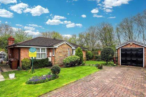 3 bedroom detached bungalow for sale, Kingsmead, Ossett WF5