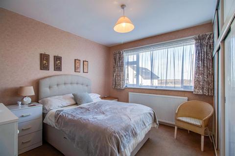137 Blacker Lane, Netherton, Wakefield, WF4 4EZ