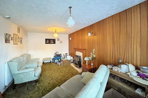 2 bedroom semi-detached bungalow for sale, Furzebank Way, Short Heath, Willenhall, WV12