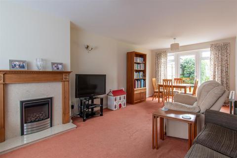 21 Allendale Road, Earley, Reading, RG6 7PD
