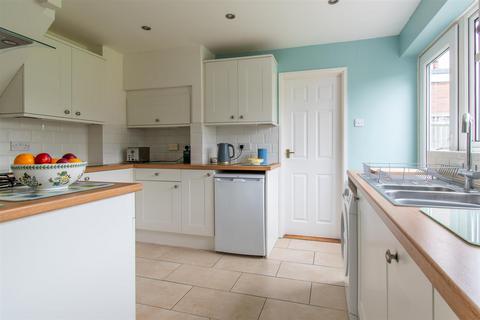 21 Allendale Road, Earley, Reading, RG6 7PD