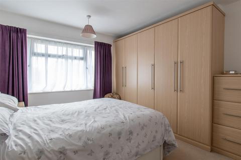 21 Allendale Road, Earley, Reading, RG6 7PD