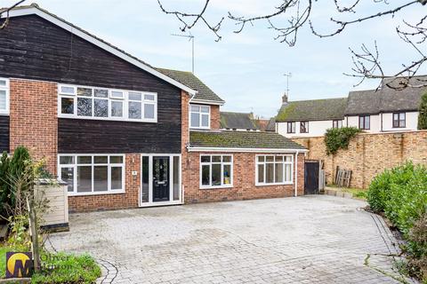 5 bedroom semi-detached house for sale, Superb house with Annexe: Puckeridge