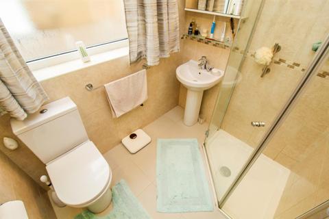 21 Athold Drive, Ossett, WF5 0PX
