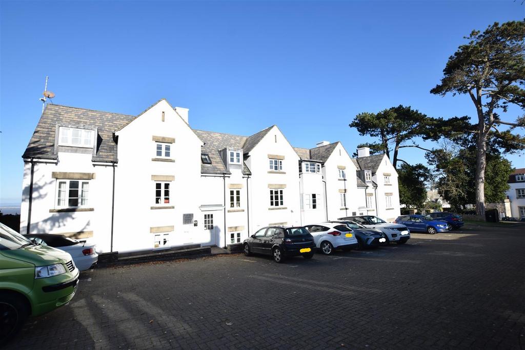 West Hill Court, Portishead 2 bed apartment for sale £245,000