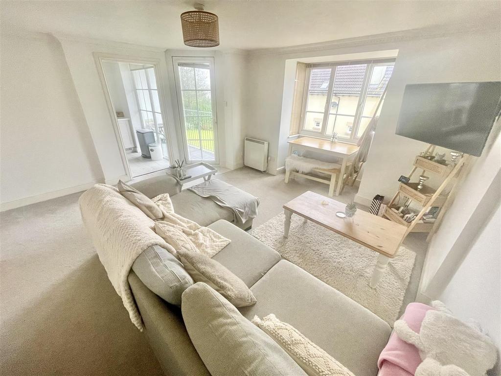 West Hill Court, Portishead 2 bed apartment for sale £245,000