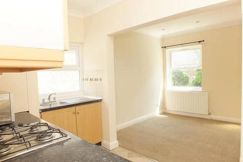 2 bedroom flat to rent, Redfern Road, Harlesden NW10 9LA