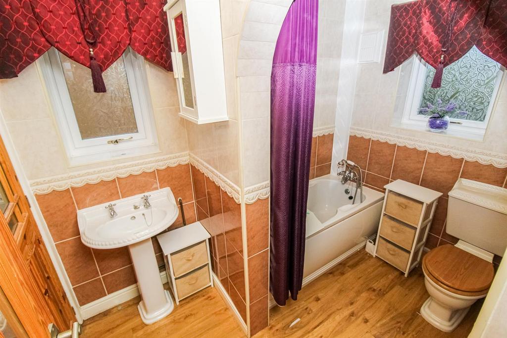Bathroom/w.c.