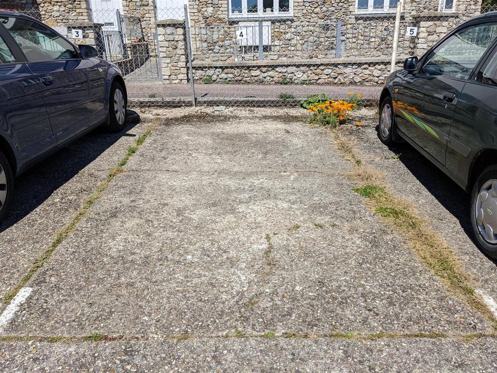 Golden Lion, Seaton EX12 Parking to rent £45 pcm (£10 pw)