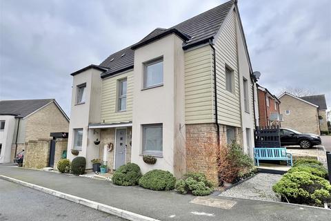 3 bedroom semi-detached house for sale - Churchill Rise, Axminster EX13
