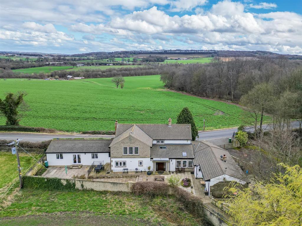 Bretton Lane, Wakefield WF4 6 bed character property for sale £850,000