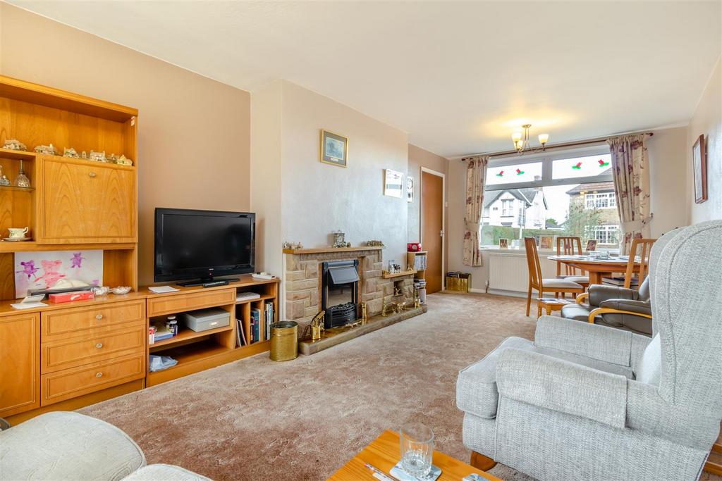 8583779-interior11.jpg