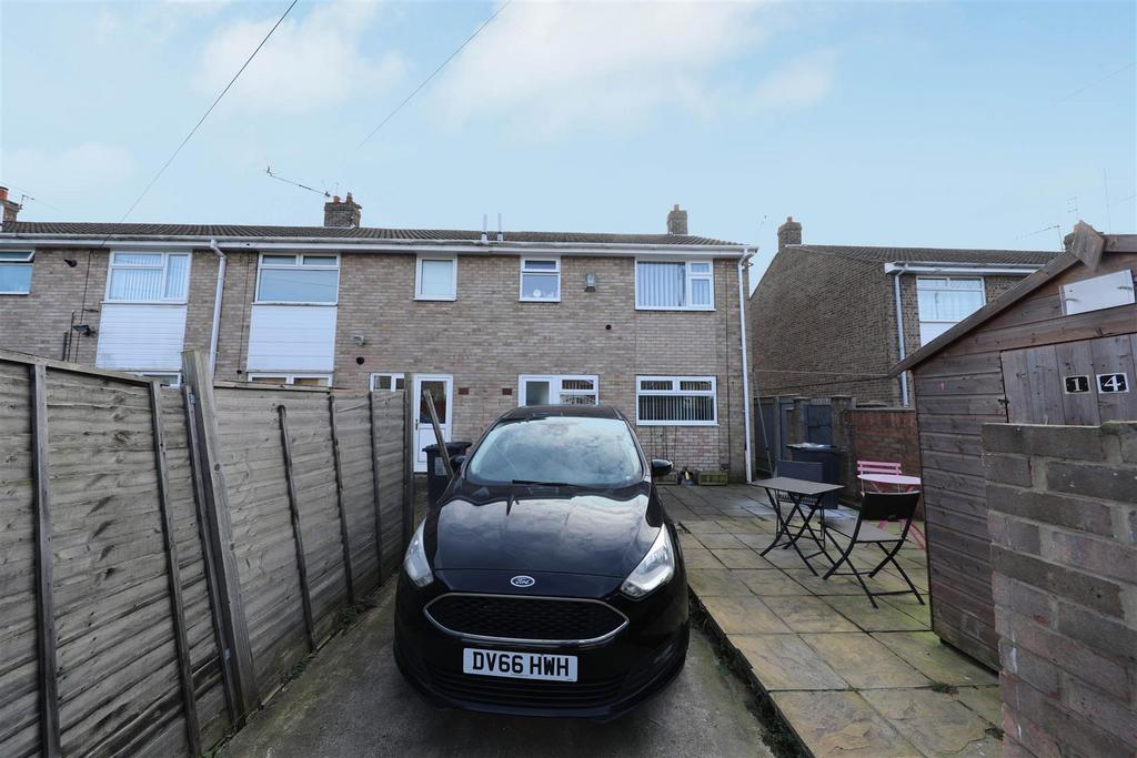 Marsdale, Hull 3 bed end of terrace house £135,000