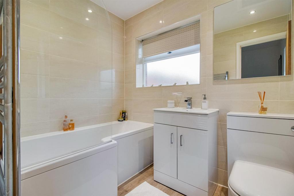 Bathroom/w.c.
