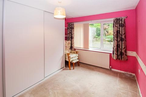 2 Athold Drive, Ossett, WF5 0PX