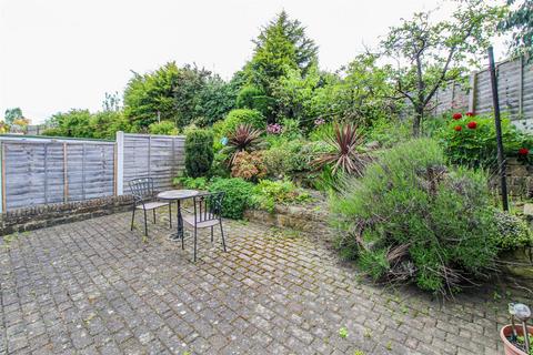 2 Athold Drive, Ossett, WF5 0PX
