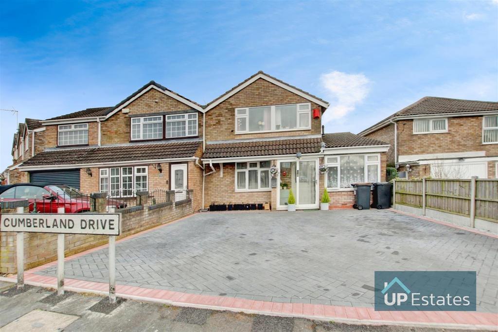 Cumberland Drive, Nuneaton 3 bed semidetached house £255,000
