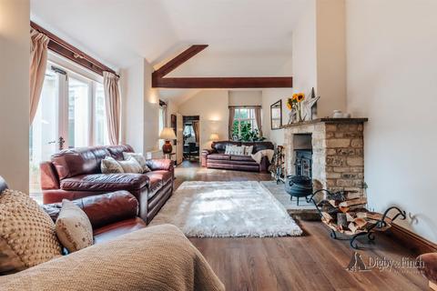 4 bedroom house for sale, Main Street, Great Casterton, Stamford