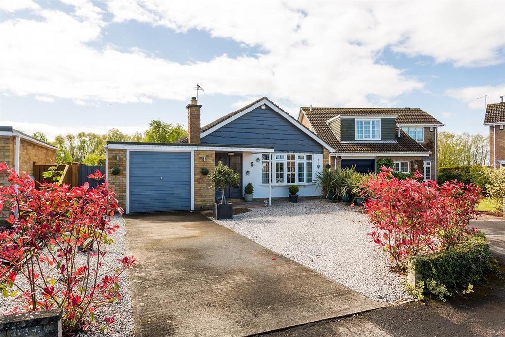 Rowley Court, Earswick, York 3 bed detached bungalow for sale £419,500