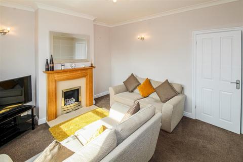 21 Chiltern Road, Dewsbury, WF12 7JZ