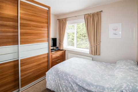 21 Chiltern Road, Dewsbury, WF12 7JZ