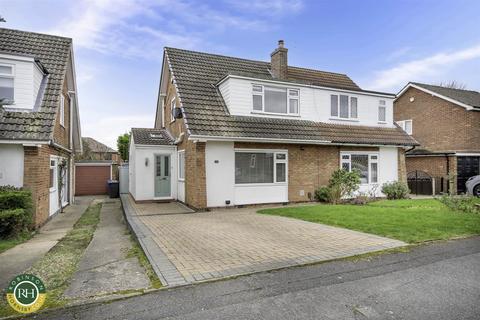 23 Cotswold Drive, Sprotbrough, Doncaster, DN5 7PF