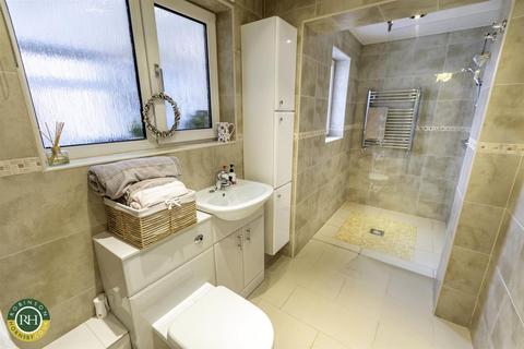 23 Cotswold Drive, Sprotbrough, Doncaster, DN5 7PF