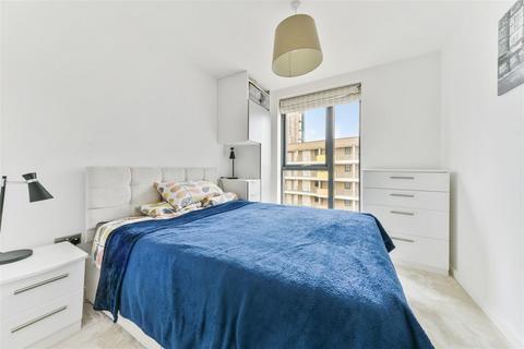 2 bedroom apartment for sale, Bugle House, Larkwood Avenue, Greenwich