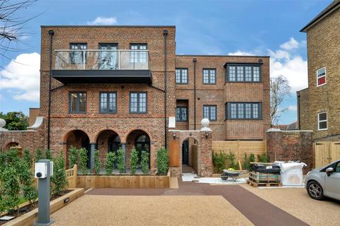 2 bedroom apartment for sale, St. Andrews Square, Surbiton