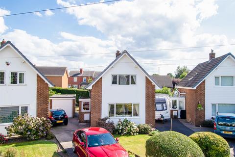2 bedroom detached house for sale, Woodhall Close, Wakefield WF4