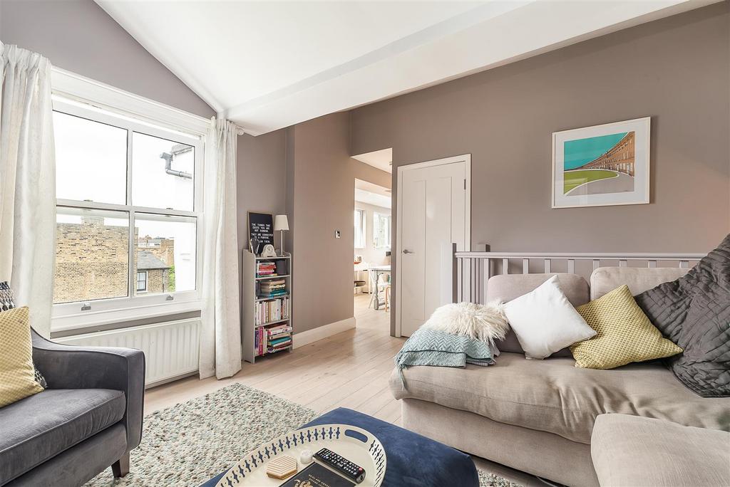 Hayter Road, Brixton, SW2 2 bed apartment to rent £2,383 pcm (£550 pw)