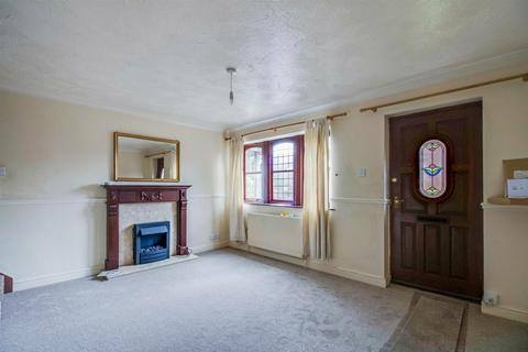 12 Nettleton Chase, Ossett, WF5 9QE