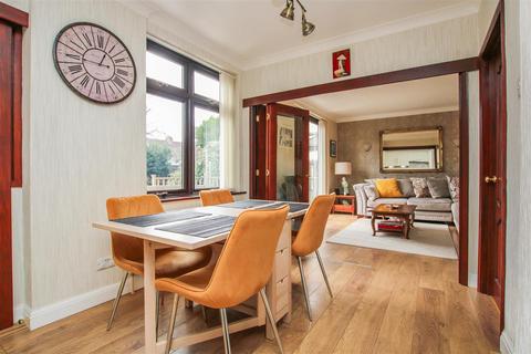9 Walden Road, Hornchurch, RM11 2JT