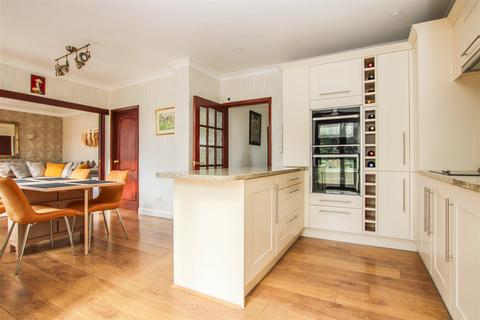 9 Walden Road, Hornchurch, RM11 2JT