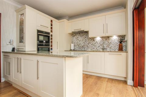 9 Walden Road, Hornchurch, RM11 2JT