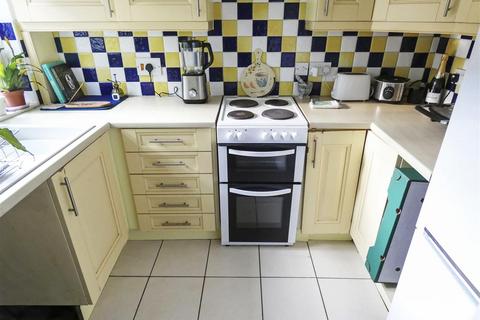 75a Arundel Road, Littlehampton, BN17 7DE