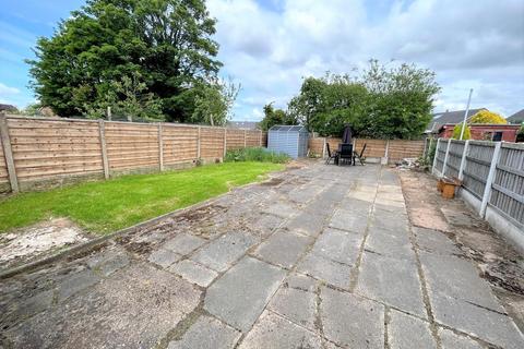 2 bedroom semi-detached bungalow for sale, Chestnut Drive South, Leigh