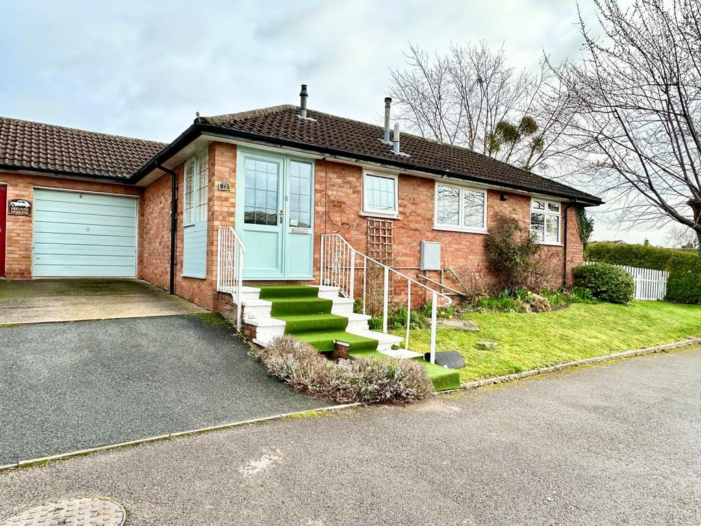 Churchill Meadow, Churchill Meadow, Ledbury, HR8 2 bed bungalow for sale £310,000