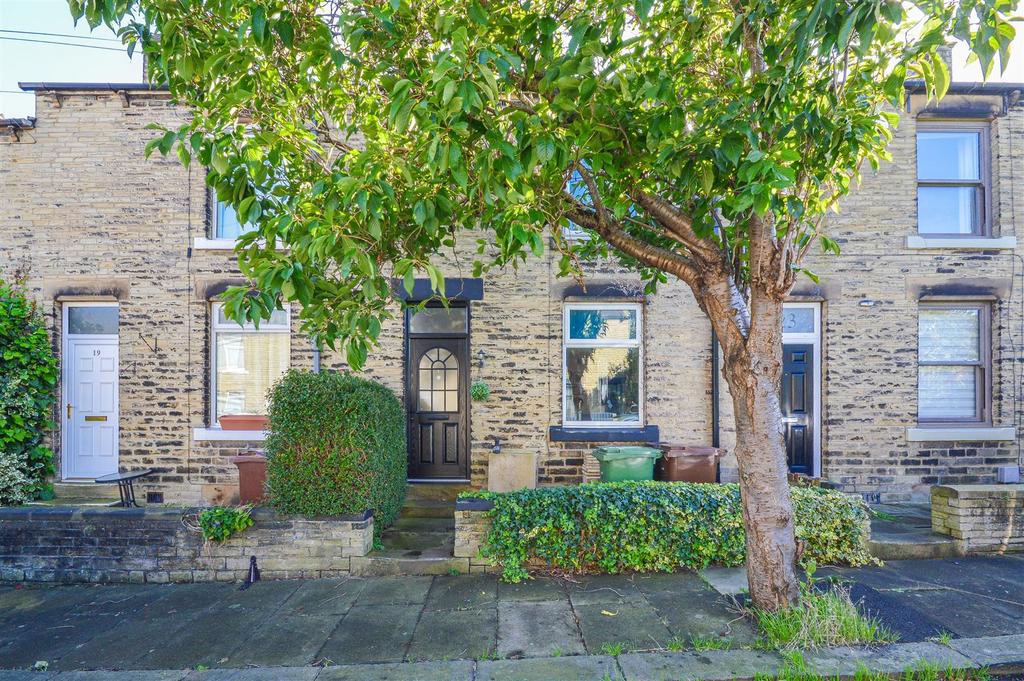 Lionel Street, Ossett WF5 2 bed terraced house for sale £160,000