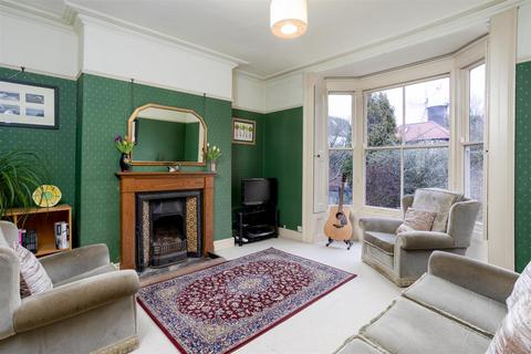 69 Acomb Road, York, YO24 4EP