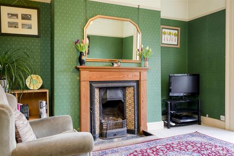 69 Acomb Road, York, YO24 4EP
